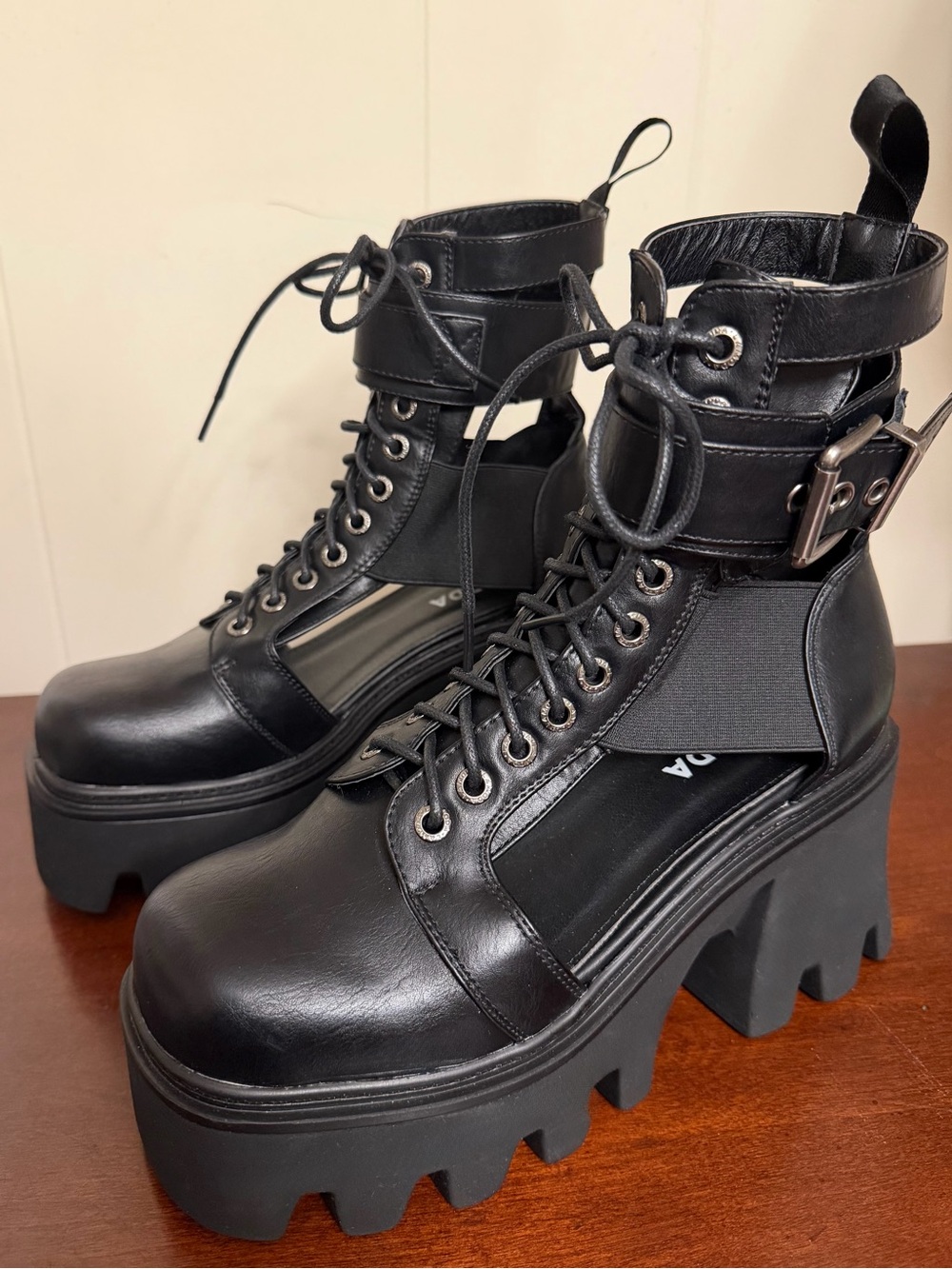 LAMODA Busy Chunky Platform Ankle combat Boots Black Cutout Goth Cybercore NWOT - Picture 7 of 12